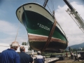Traslado y colocación de barco pesquero San Francisco Glorioso en el restaurante Bekoerrota