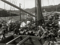 TROPAS EMBARCANDO EN EL PUERTO DE PASAIA CON DESTINO A LA CONTIENDA DE AFRICA. (Foto 14/20)