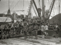 TROPAS EMBARCANDO EN EL PUERTO DE PASAIA CON DESTINO A LA CONTIENDA DE AFRICA. (Foto 17/20)