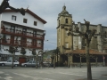 Urnietako plaza eta San Migel eliza