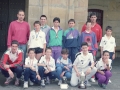 Jóvenes premiados con medallas y trofeos