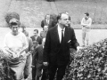Manuel Fraga junto a autoridades en Oñati