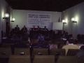 Celebración de unas conferencias en la universidad. En la mesa de ponentes se encuentran el Ararteko Juan San Martin, Eli Galdos y José María González Zorrilla