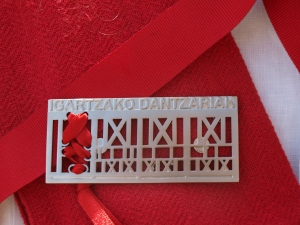 Medalla de la cofradia de dantzaris de Igartza
