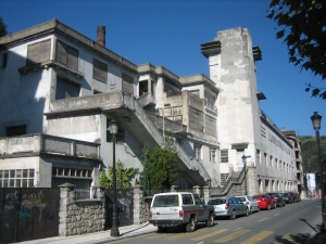 Olaran eraikin razionalista