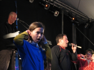 Egan Beasaingo festetan.