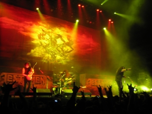 Testament PriestFeast kontzertuan.