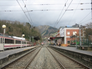 Tren geltokia.