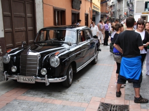 Mercedes-Benz autoa Tontokalean.