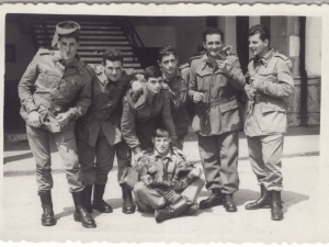 Musika bandako militarrak Loiolan.