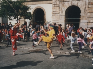 Haur jolasak eta pailazoak Santa Fe jaietan
