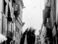 Calle mayor con torre Luzea