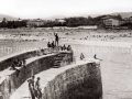 Portuko morruan / En el espigón del puerto (1935)